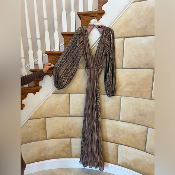 house of harlow open back gown - Picture 1 of 9